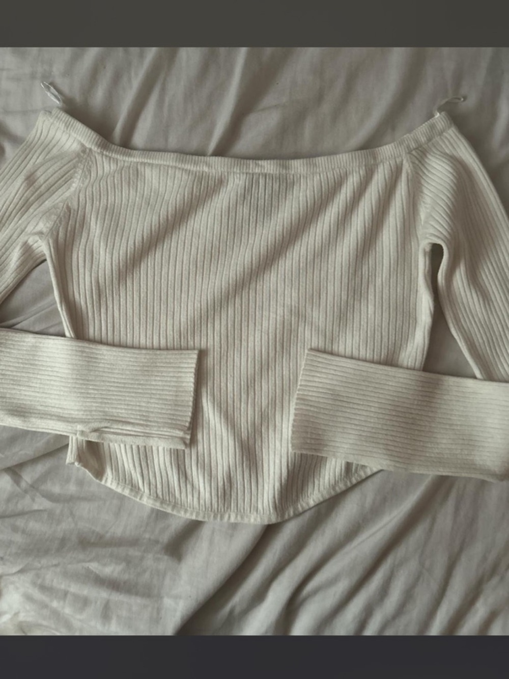 Off-Shoulder Ribbed Sweater Top in Cream